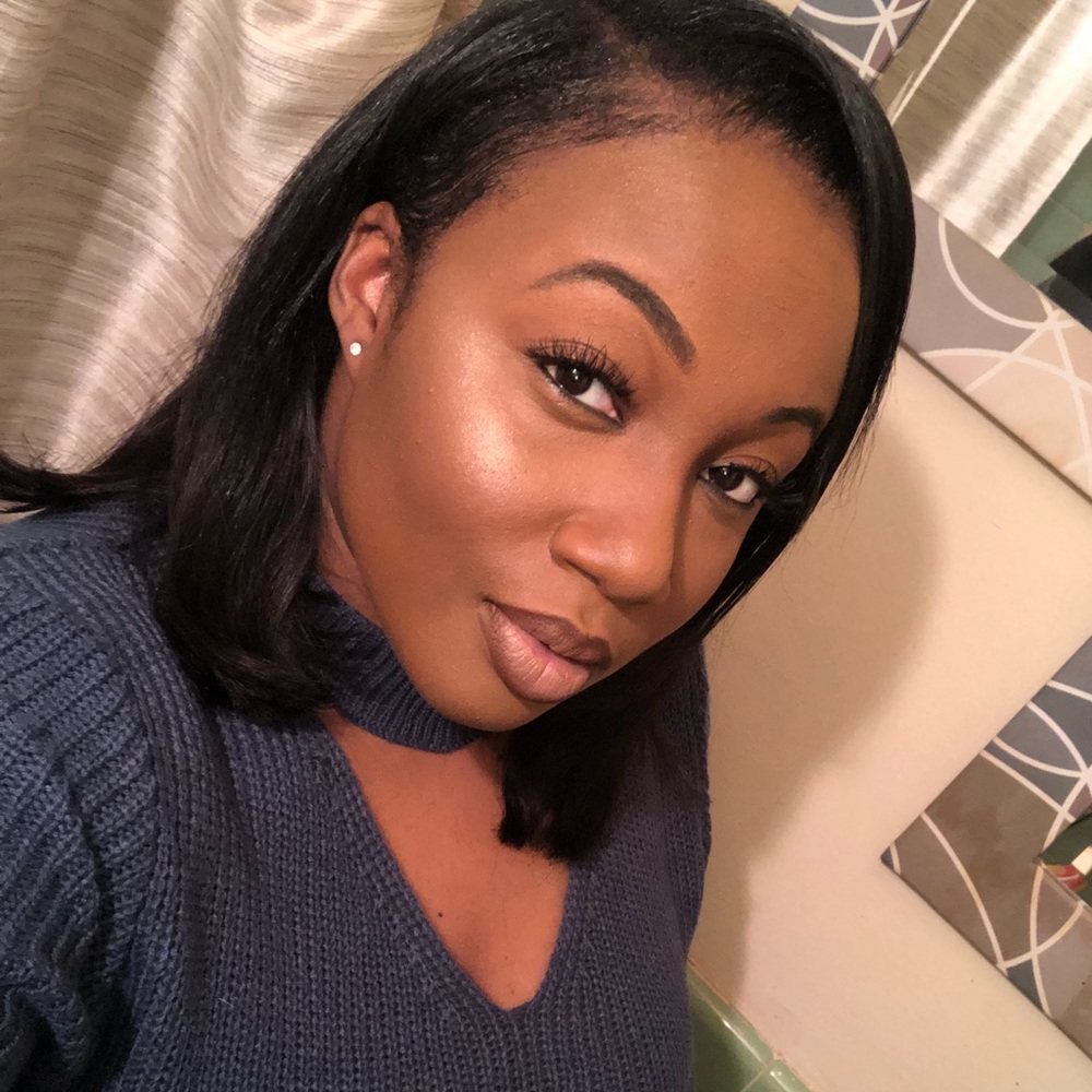 Meet your Posher, Leata